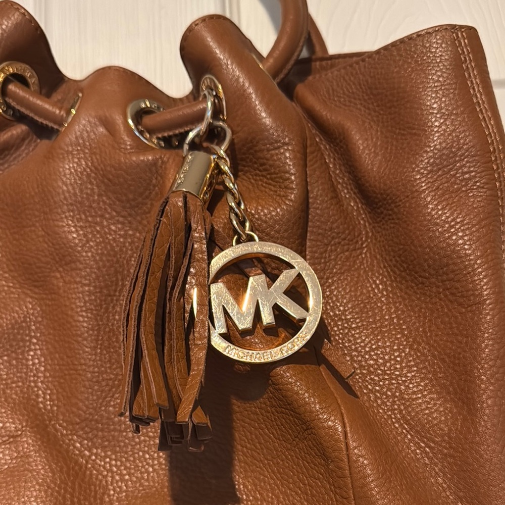 Michael Kors Tan Leather Shoulder Bag - Picture 2 of 9